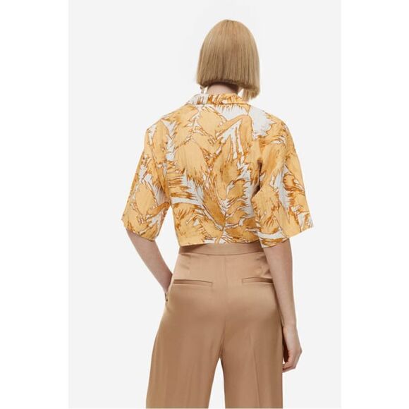 H&M Abstract Leaf Print Tie Front Crop Blouse Tan Cream Large Half Sleeve - Picture 7 of 15